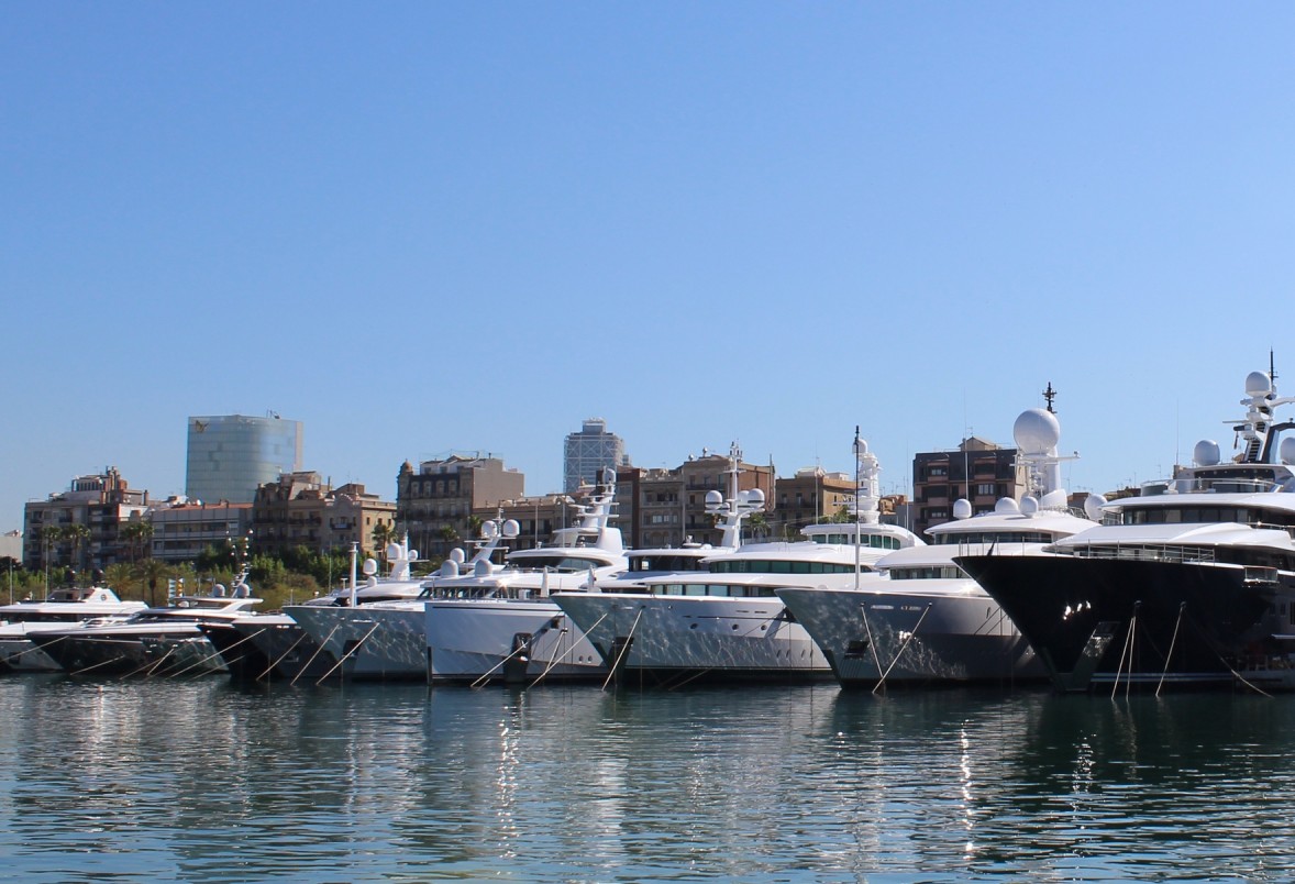 yacht charter show barcelona