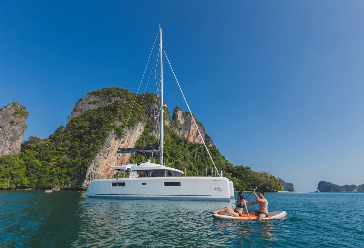 BLUE MOON Yacht for Charter - IYC