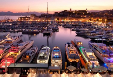 Superyacht charter for star-studded events in Cannes & Monaco