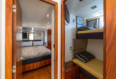 2 DRUNK Master Cabin & Bunk Bed Cabin 