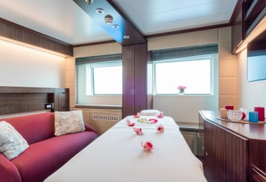KATINA Main Deck Therapy Suite